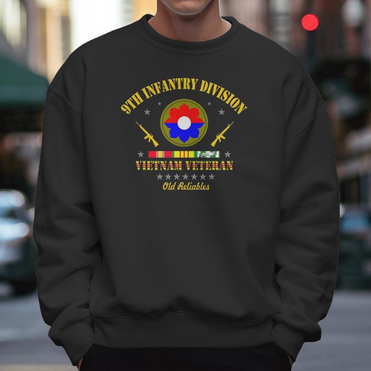 9Th Infantry Division Vietnam Veteran Old Reliables Veteran Men Sweatshirt