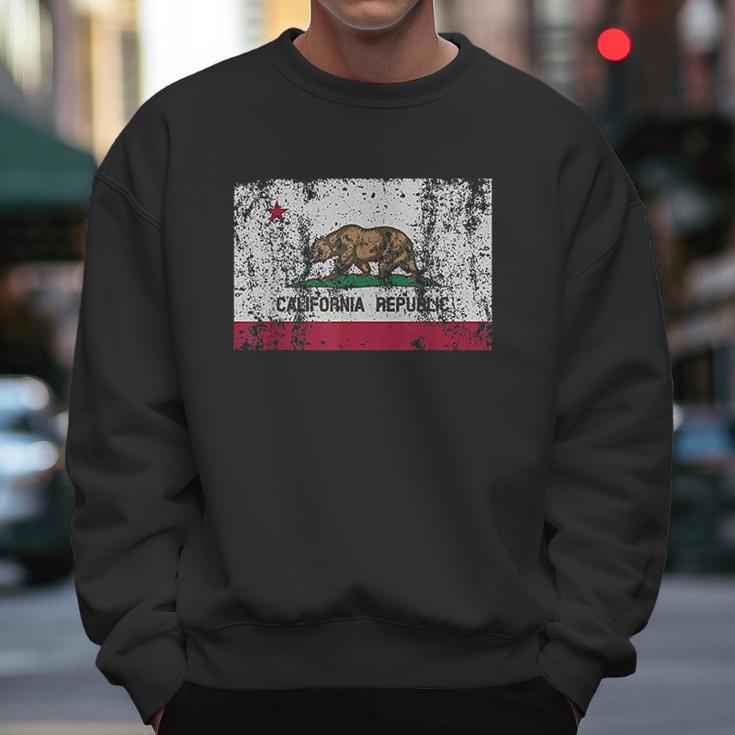 California Flag Republic Vintage Retro Official Bear Men Sweatshirt