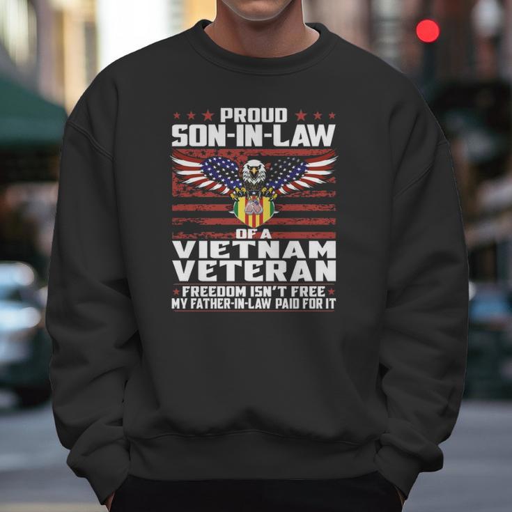 Proud Son In Law Of A Vietnam Veteran Patriotic Gift Men Sweatshirt