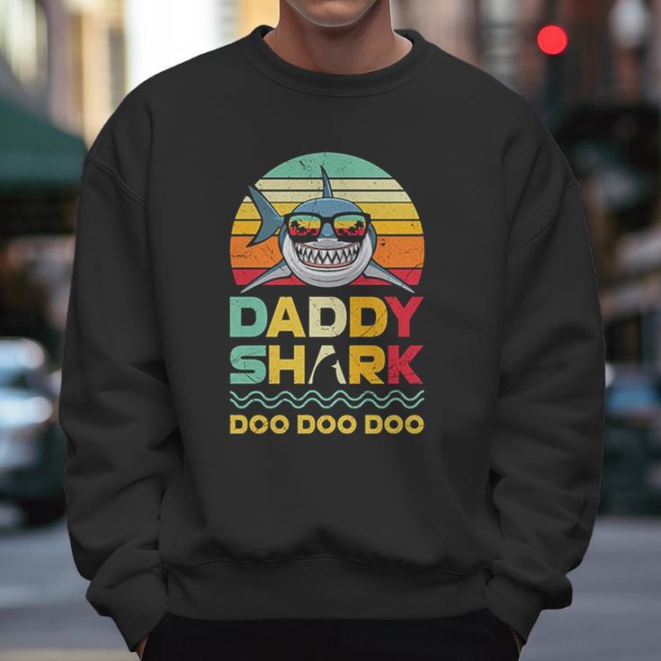 Retro Vintage Daddy Shark Doo Doo Men Sweatshirt