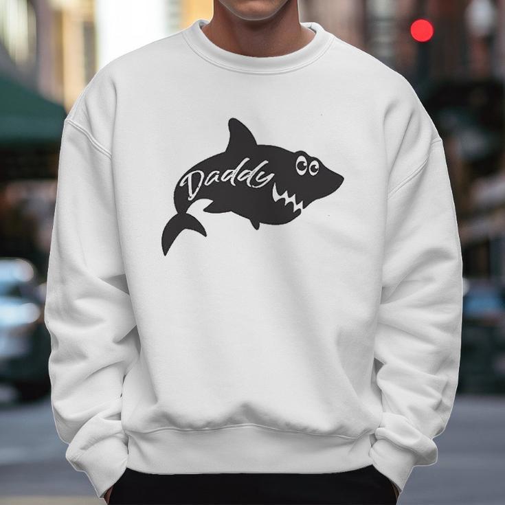 Daddy Shark Cute Funny Family Ocean Beach Summer Vacation Men Sweatshirt