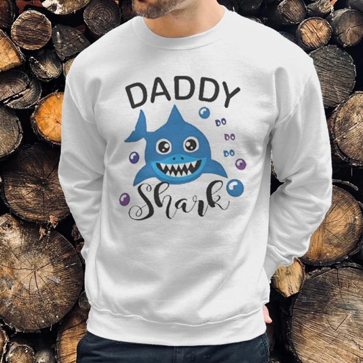 Daddy Shark Doo Doo Cute Funny Family Cool Fathers Day Gift Men Sweatshirt