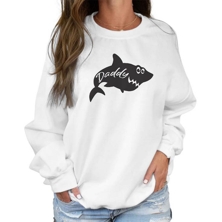 Daddy Shark Mommy Shark Meaningful Gifts For Mom Women Sweatshirt