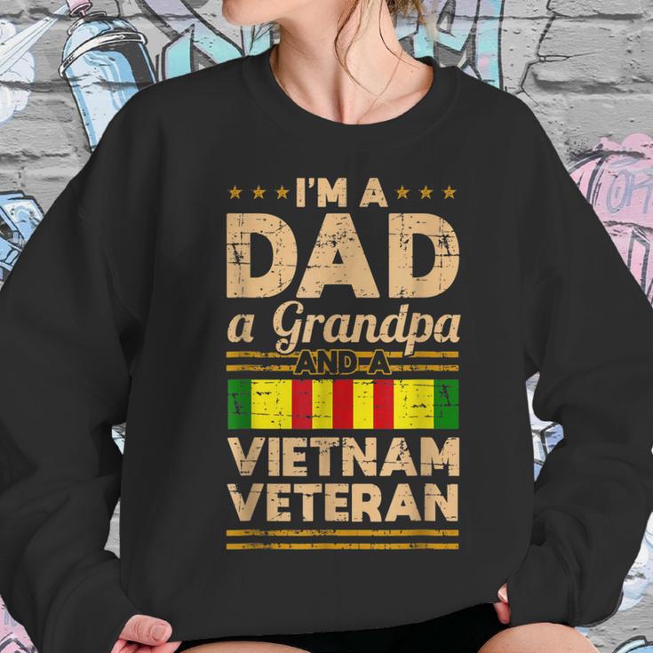 Mens Dad Grandpa Vietnam Veteran Vintage Mens Gift Men Women T-Shirt Graphic Print Casual Unisex Tee Women Sweatshirt Gifts for Her