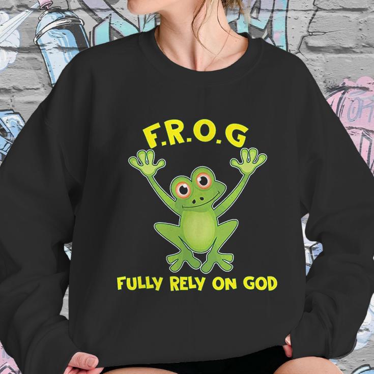 Frog Fully Rely On God Christianity Gift Women Sweatshirt Gifts for Her