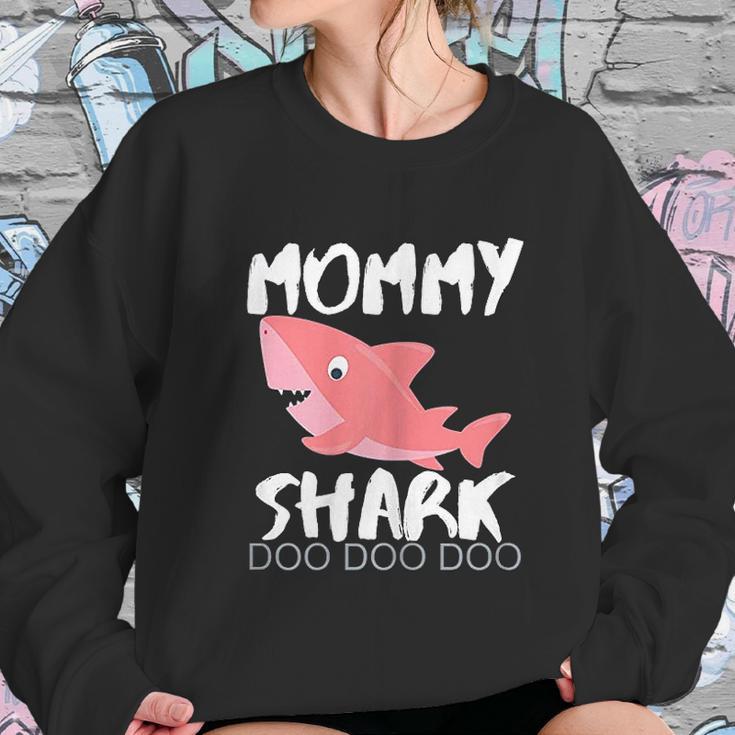 Womens Mommy Shark Mothers Day Gift For Wife Birthday Christmas Women Sweatshirt Gifts for Her