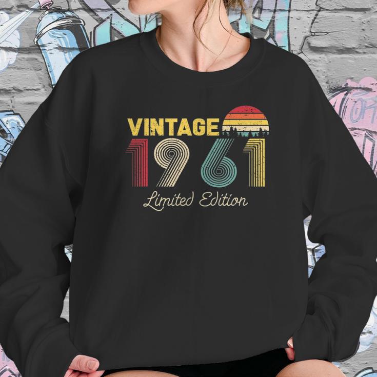 Vintage Limited Edition 1961 Funny 60Th Birthday Vintage Women Sweatshirt Gifts for Her