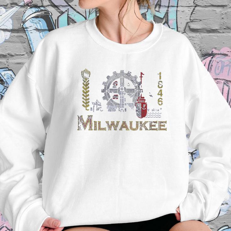 Milwaukee Flag Retro Fade Wisconsin Men Women Kids Women Sweatshirt Gifts for Her