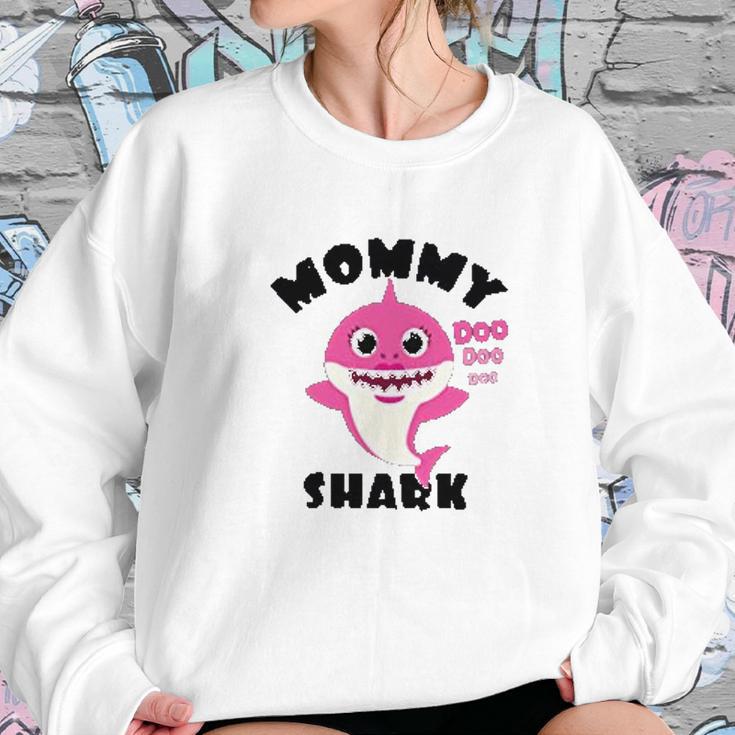 Mommy Shark Mom Shark Baby Cute Women Sweatshirt Gifts for Her