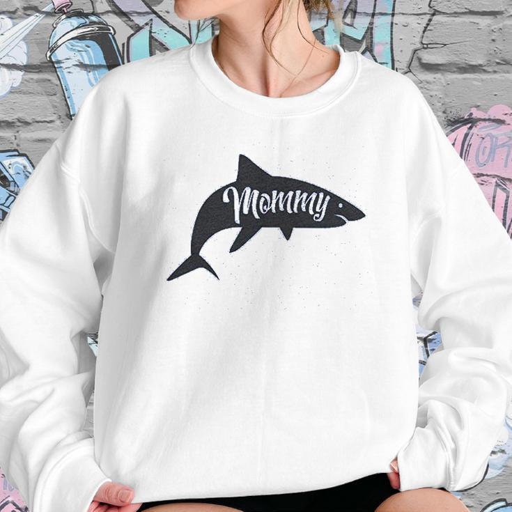 Mommy Shark Mom Gift Mothers Day Women Sweatshirt Gifts for Her