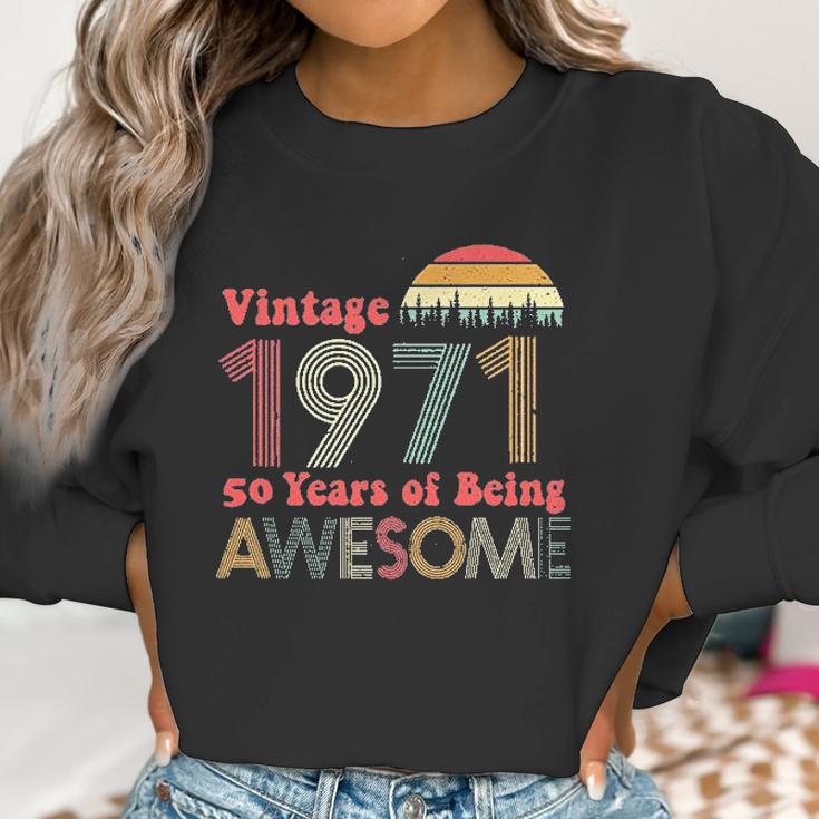 50Th Birthday Gifts For Women Vintage 1971 Women Sweatshirt Gifts for Women