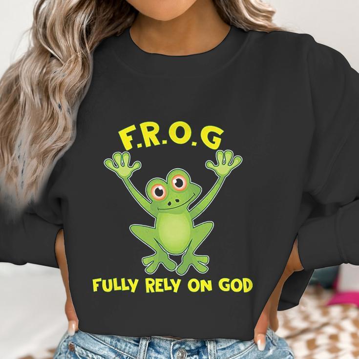 Frog Fully Rely On God Christianity Gift Women Sweatshirt Gifts for Women