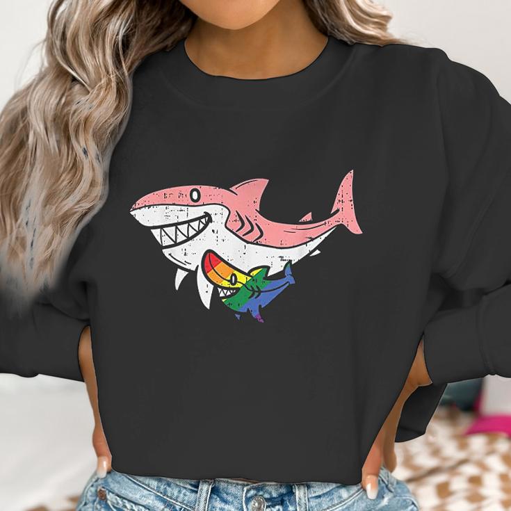 Mama Shark Baby Shark Birthday Women Sweatshirt Gifts for Women