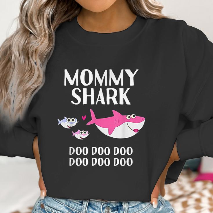 Mommy Shark Doo Doo Mommy Shark Mothers Day Gift Women Sweatshirt Gifts for Women