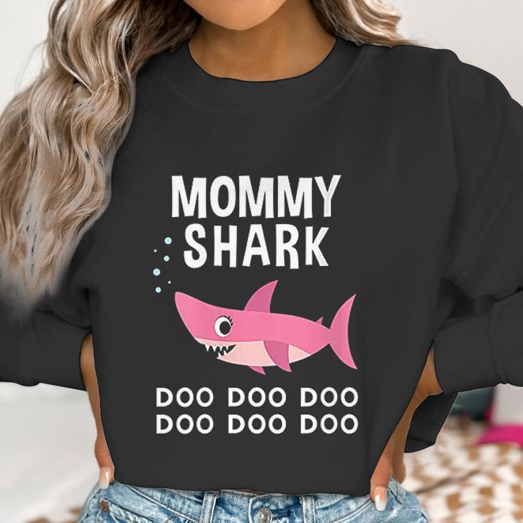 Mommy Shark Mothers Day Doo Doo Women Sweatshirt Gifts for Women