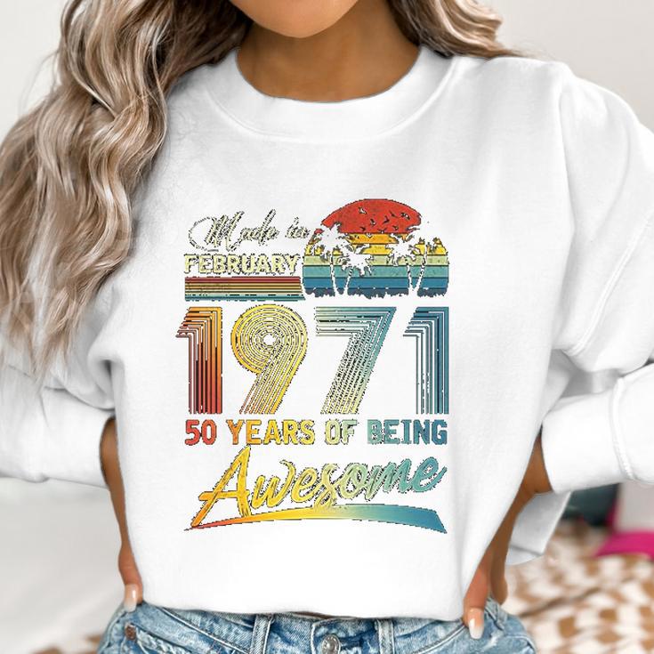 50Th Birthday Gift Vintage Retro February 1971 50 Year Old Women Sweatshirt Gifts for Women