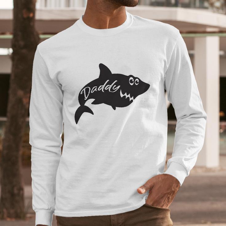 Daddy Shark Cute Funny Family Ocean Beach Summer Vacation Men Long Sleeve Tshirt