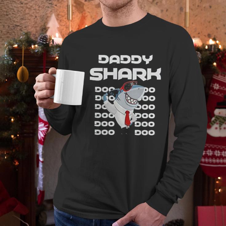 Daddy Shark Cool Dad Dad Birthday Gifts Men Long Sleeve Tshirt