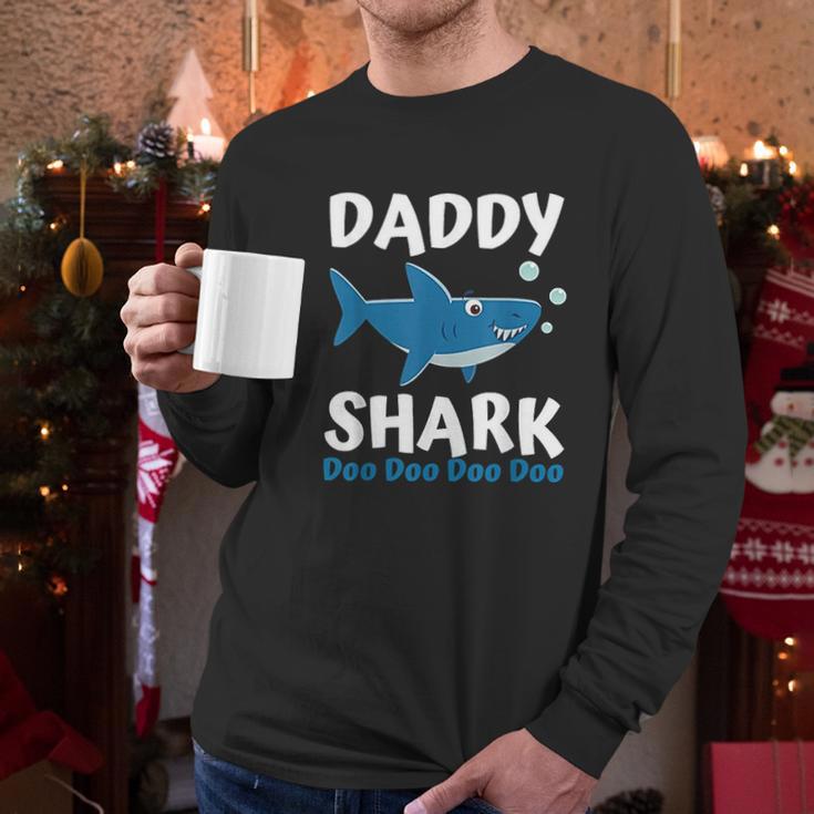 Daddy Shark Doo Doo Matching Family Shark Set Men Long Sleeve Tshirt