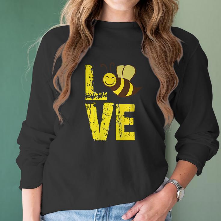 Love Bees Whisperer Beekeeper Honey Pollen Gifts 2 Women Long Sleeve Tshirt