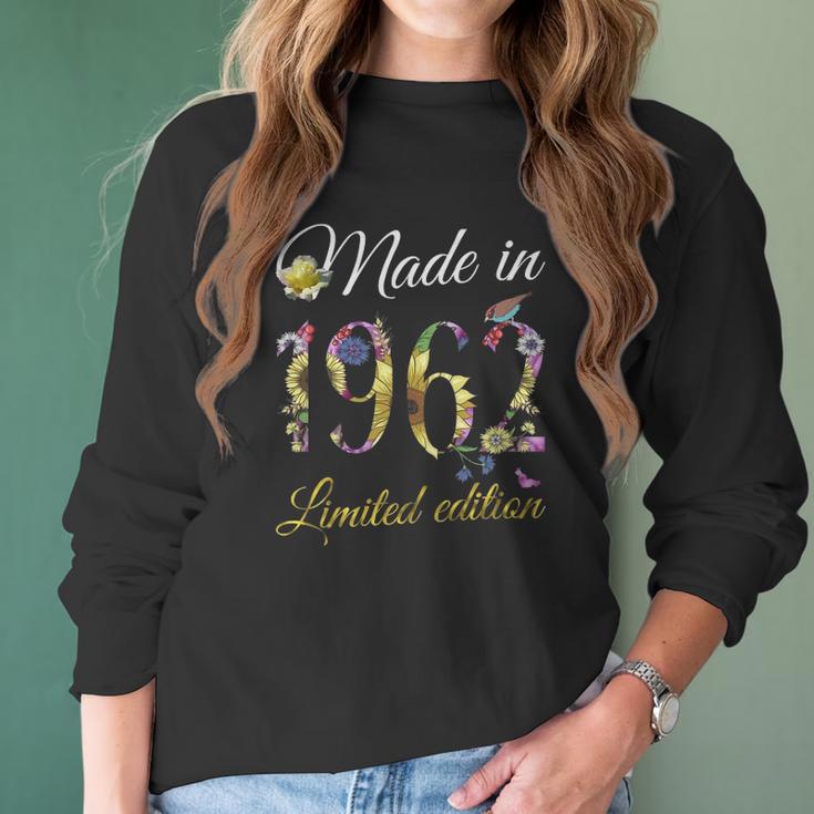 Made In 1962 Tee 60 Years Old Sunflowers Floral 60Th Birthday Women Long Sleeve Tshirt