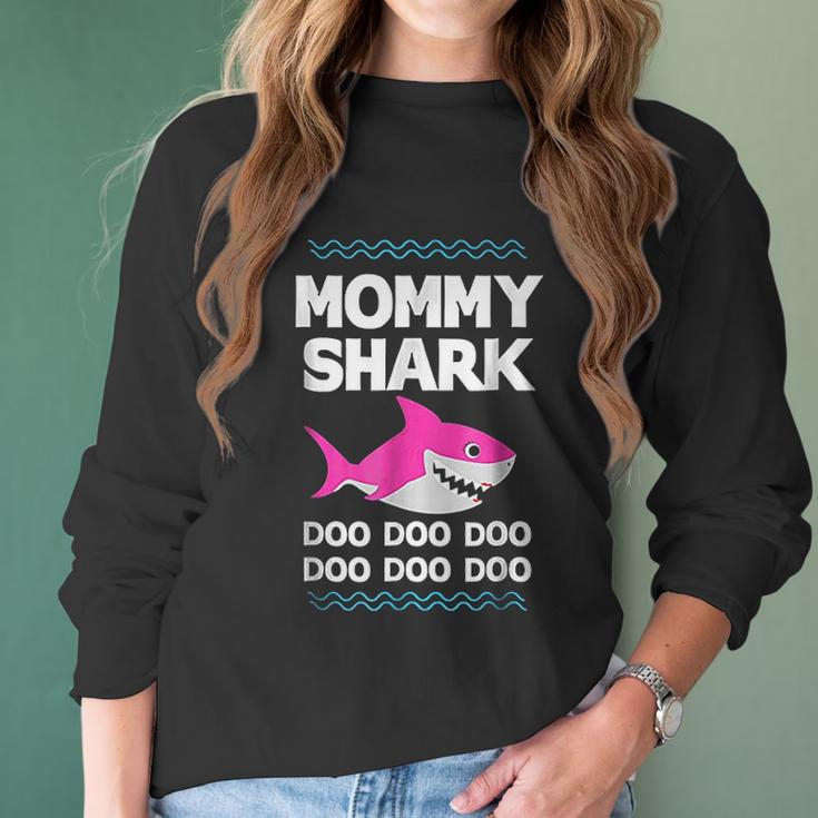 Mommy Shark Doo Doo Funny Cute Women Long Sleeve Tshirt