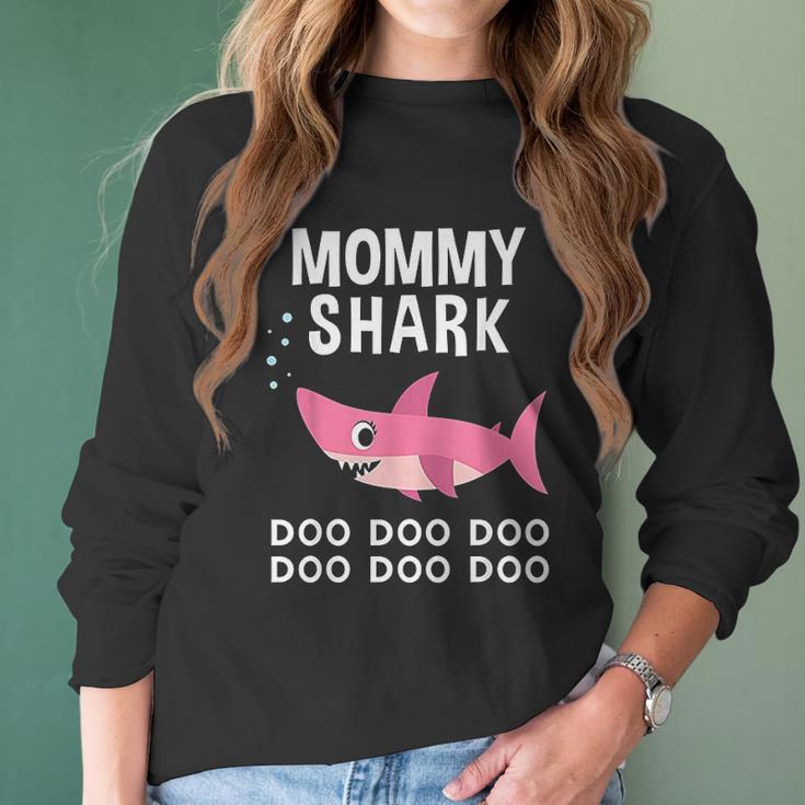 Mommy Shark Doo Doo Mothers Day Mommy Shark Women Long Sleeve Tshirt