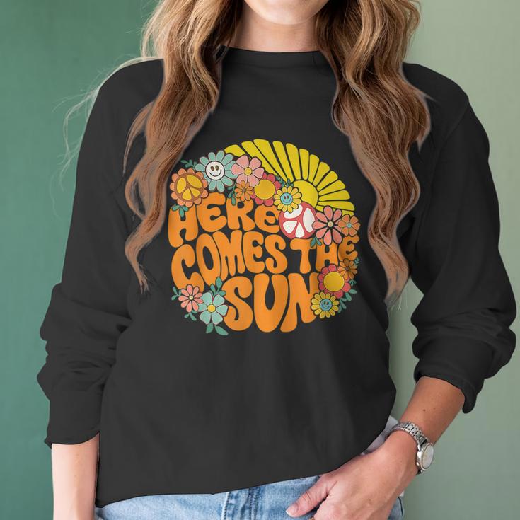 Retro Here Comes The Sun Floral Summer Family Vavation 2022 Women Long Sleeve Tshirt