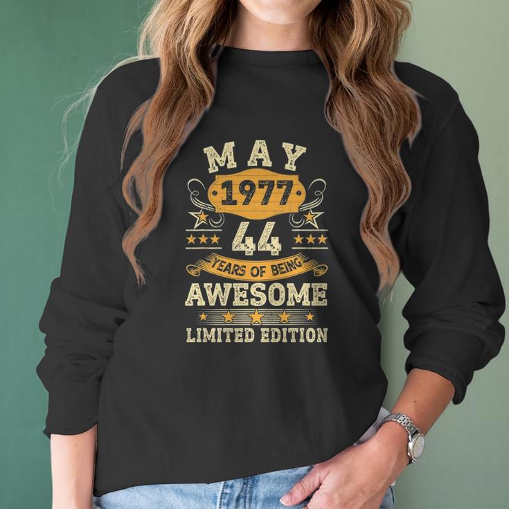 Vintage May 1977 44Th Birthday Men Women 44 Years Old Women Long Sleeve Tshirt