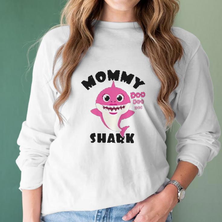 Mommy Shark Mom Shark Baby Cute Women Long Sleeve Tshirt