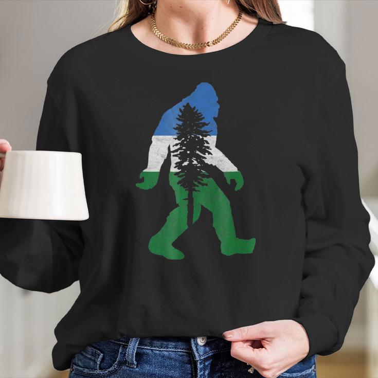 Doug Flag Bigfoot Sasquatch Retro Cascadia Design Men Women T-Shirt Graphic Print Casual Unisex Tee Women Long Sleeve Tshirt