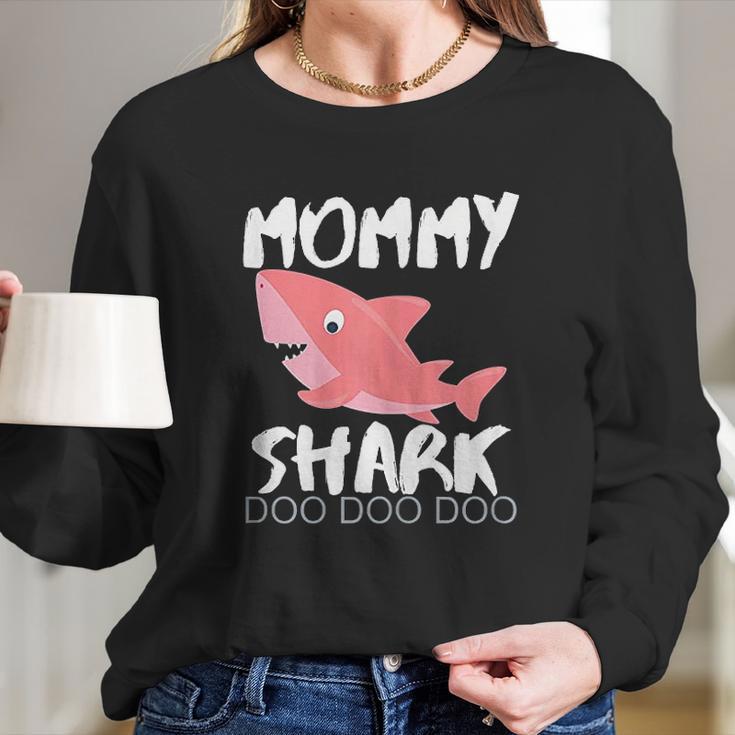 Womens Mommy Shark Mothers Day Gift For Wife Birthday Christmas Women Long Sleeve Tshirt