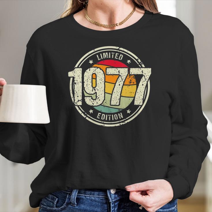 Womens Retro 45 Years Old Vintage 1977 Limited Edition 45Th Birthday V-Neck Women Long Sleeve Tshirt