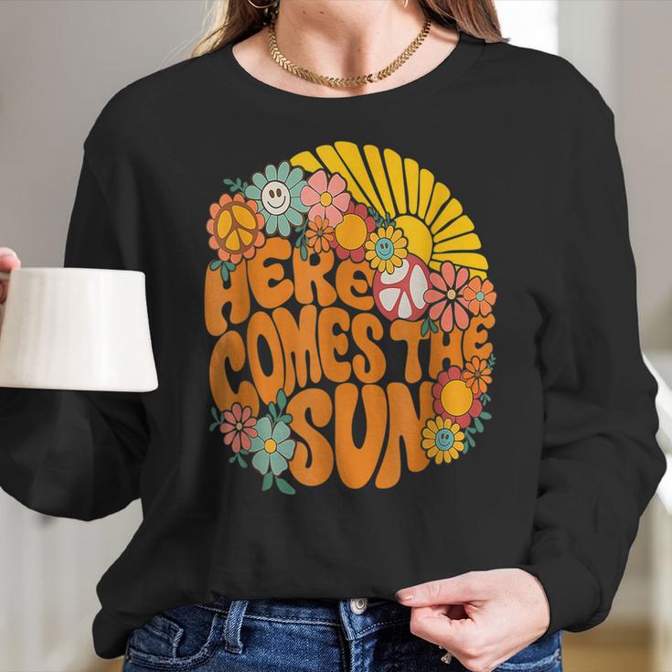 Retro Here Comes The Sun Floral Summer Family Vavation 2022 Men Women T-Shirt Graphic Print Casual Unisex Tee Women Long Sleeve Tshirt