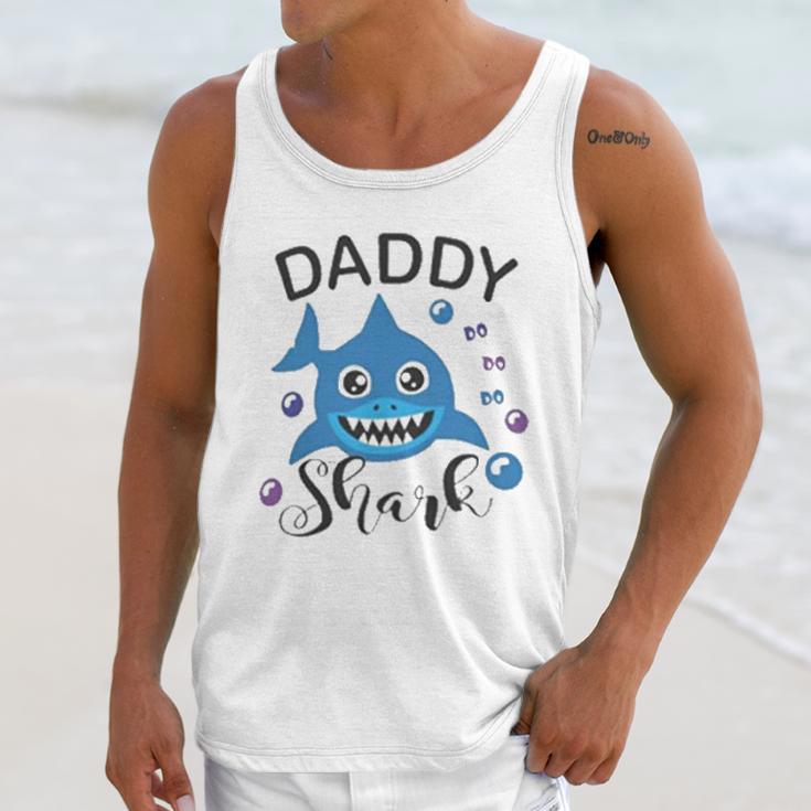 Daddy Shark Doo Doo Cute Funny Family Cool Fathers Day Gift Men Tank Top