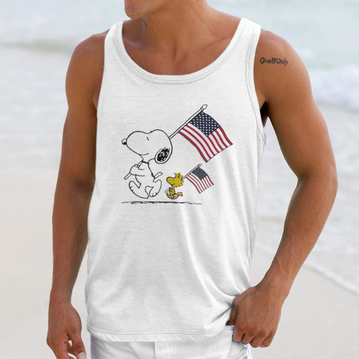 Snoopy And Woodstock Holding American Flag 4Th Of July Men Tank Top