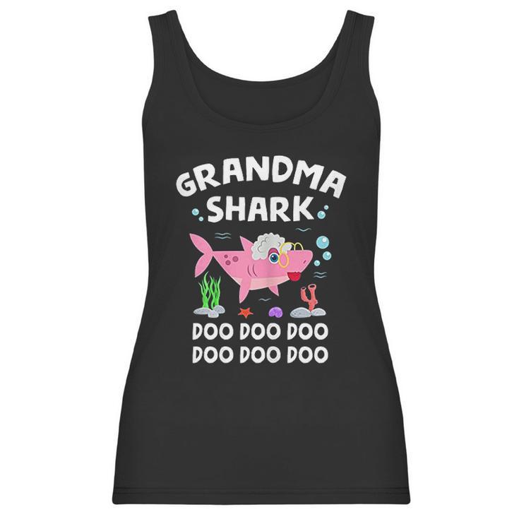 Grandma Shark Funny Mothers Day And Shark Lover Gift Women Tank Top