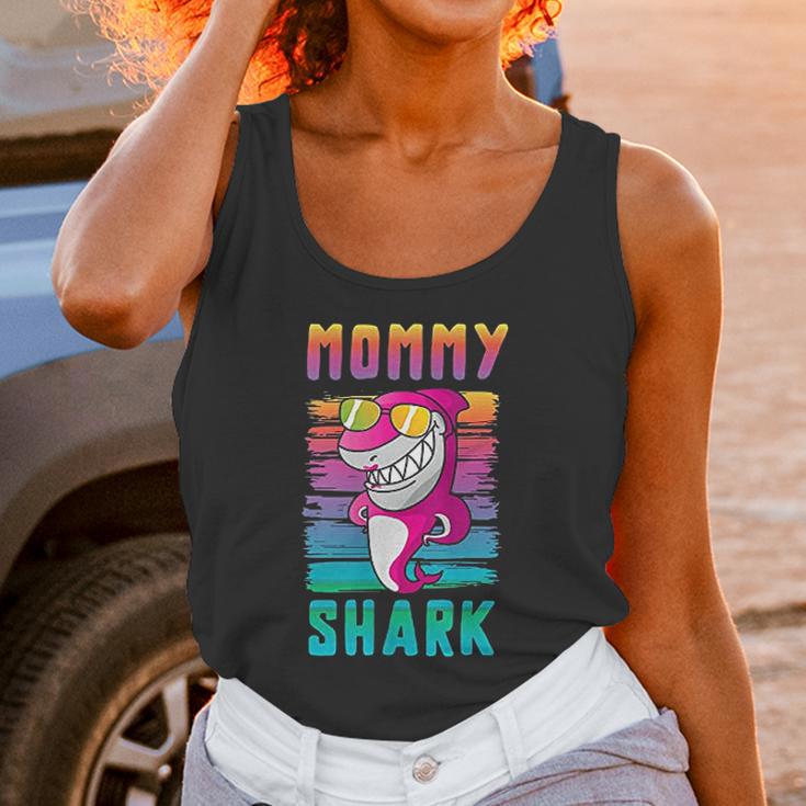 Mommy Shark Funny Retro Vintage Gifts For Mother Women Tank Top