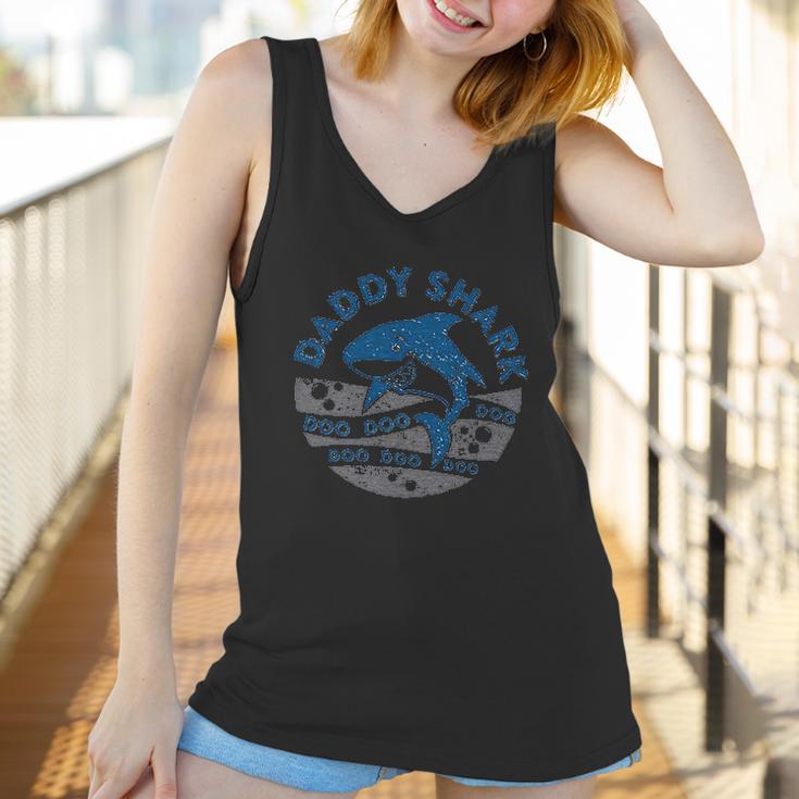 Mommy Shark Daddy Shark Shark Doo Doo Women Tank Top