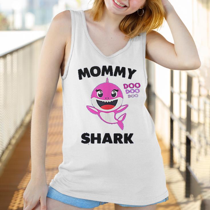 Mommy Shark Gift For Mom Shark Baby Cute Matching Family Women Tank Top