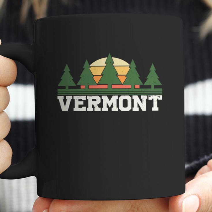 Funny Vintage Vermont Retro Logo Coffee Mug