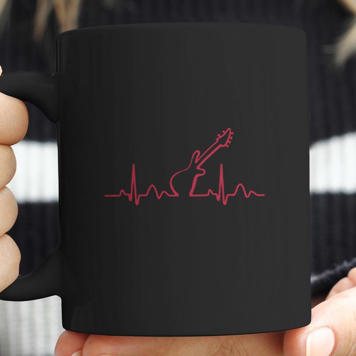 Lines Of Heart Guitar Herz Herzline Elektrokardiogramm Puls Und Takt Mit Gitarre Coffee Mug