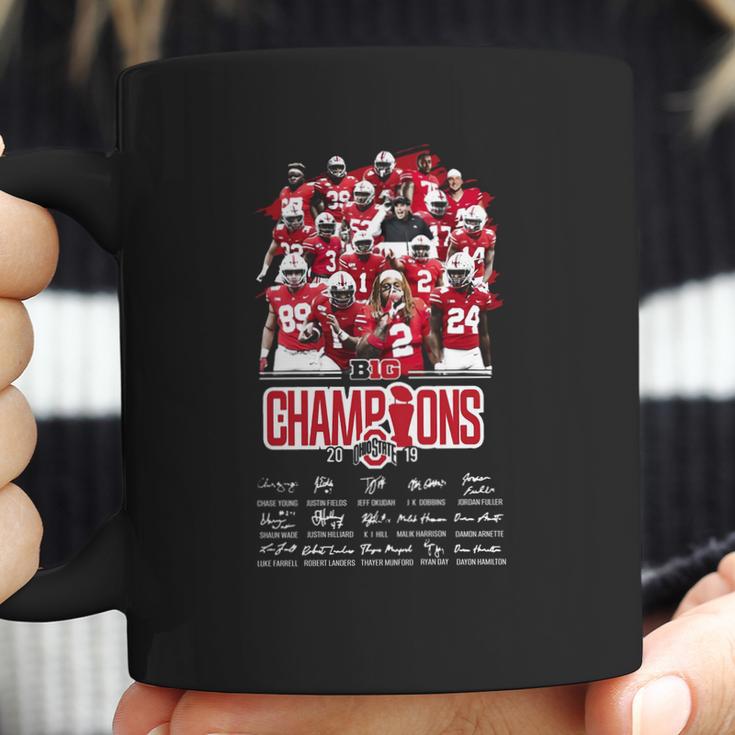 Ohio State Buckeyes Players Big Champions 2019 Signatures Sweater Coffee Mug