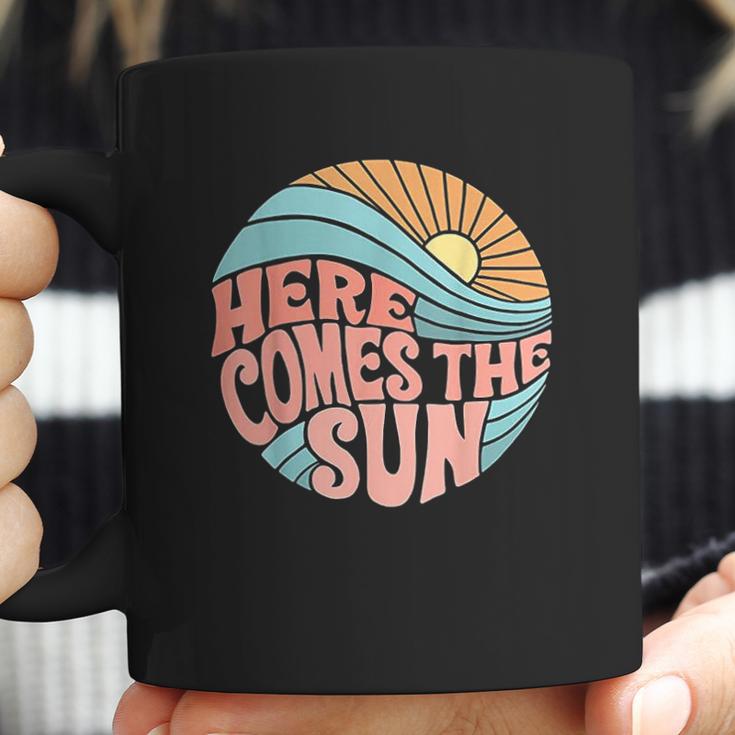 Pink Groovy Here Comes The Sun Classic For Women Men Sun Gifts Coffee Mug