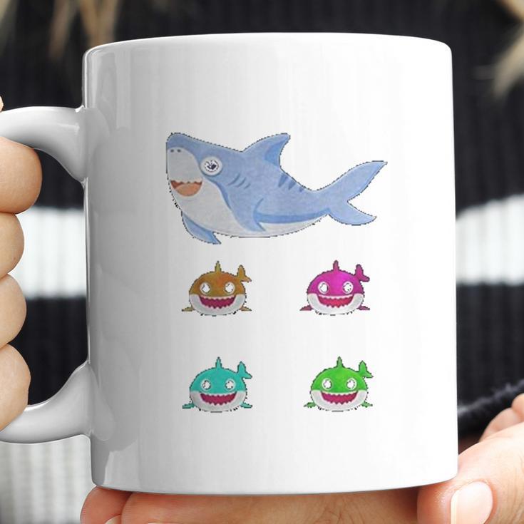 Cute Daddy Shark And Sons Best Christmas Gifts For Dad Coffee Mug