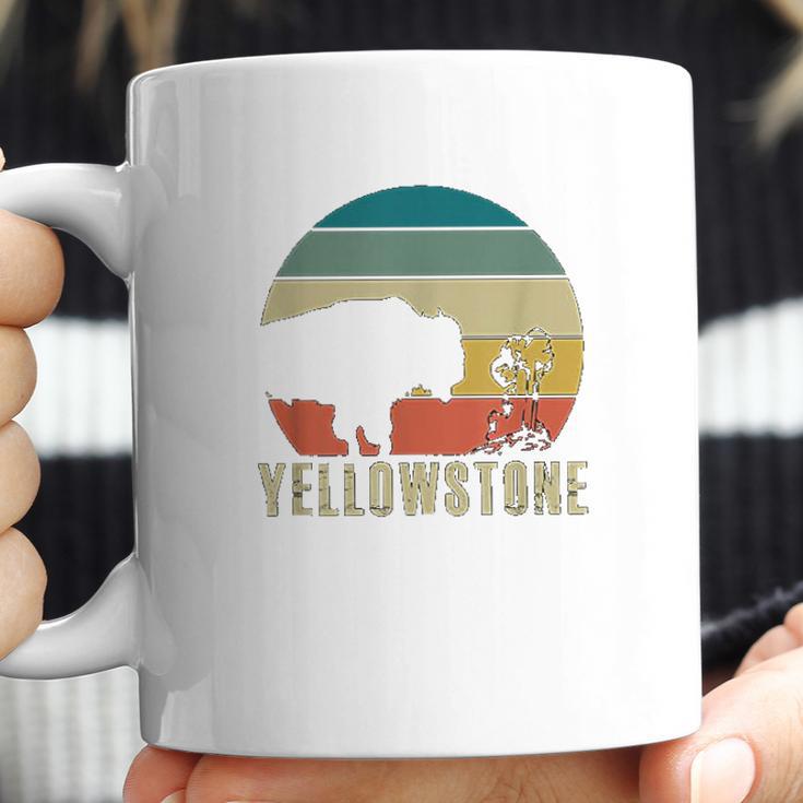 Retro Yellowstone National Park Vintage Buffalo Geyser Gift Coffee Mug