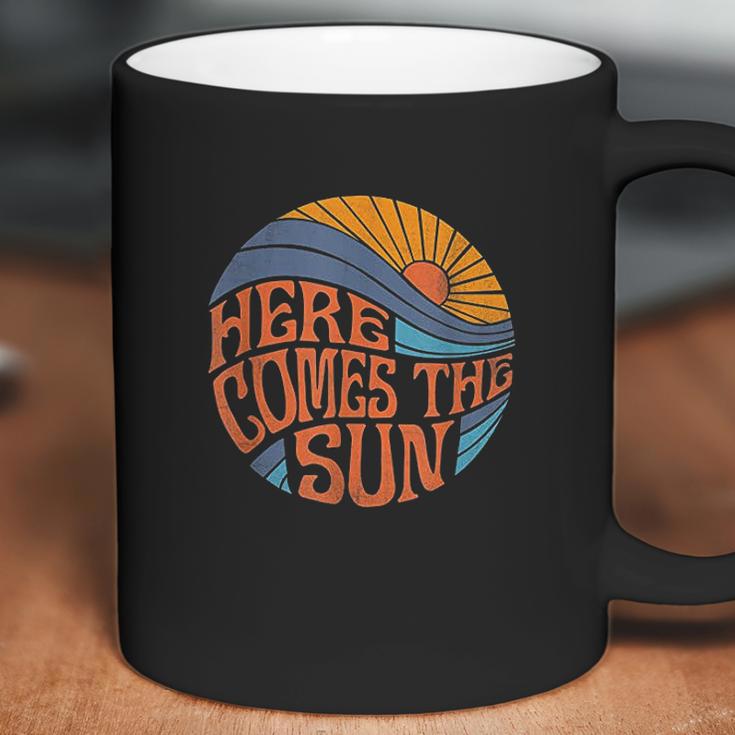 Here Comes The Sun Vintage Retro Sixties Surf Summer Beach Summer Gifts Coffee Mug