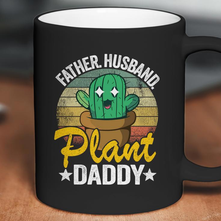 Father Husband Plant Daddy Landscapers Gardener Plant Dad Great Gift Coffee Mug