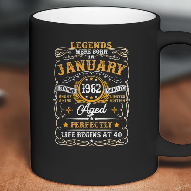 January 1982 Retro Vintage 40 Years Old 40Th Birthday Gift Coffee Mug