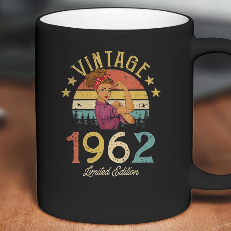 Womens Vintage 1962 Made In 1962 60Th Birthday Women 60 Years Old V-Neck Coffee Mug